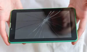 How_to_fix_cracked_tablet_screen